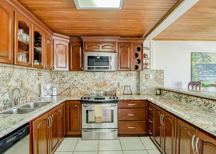 Flamingo Marina 413